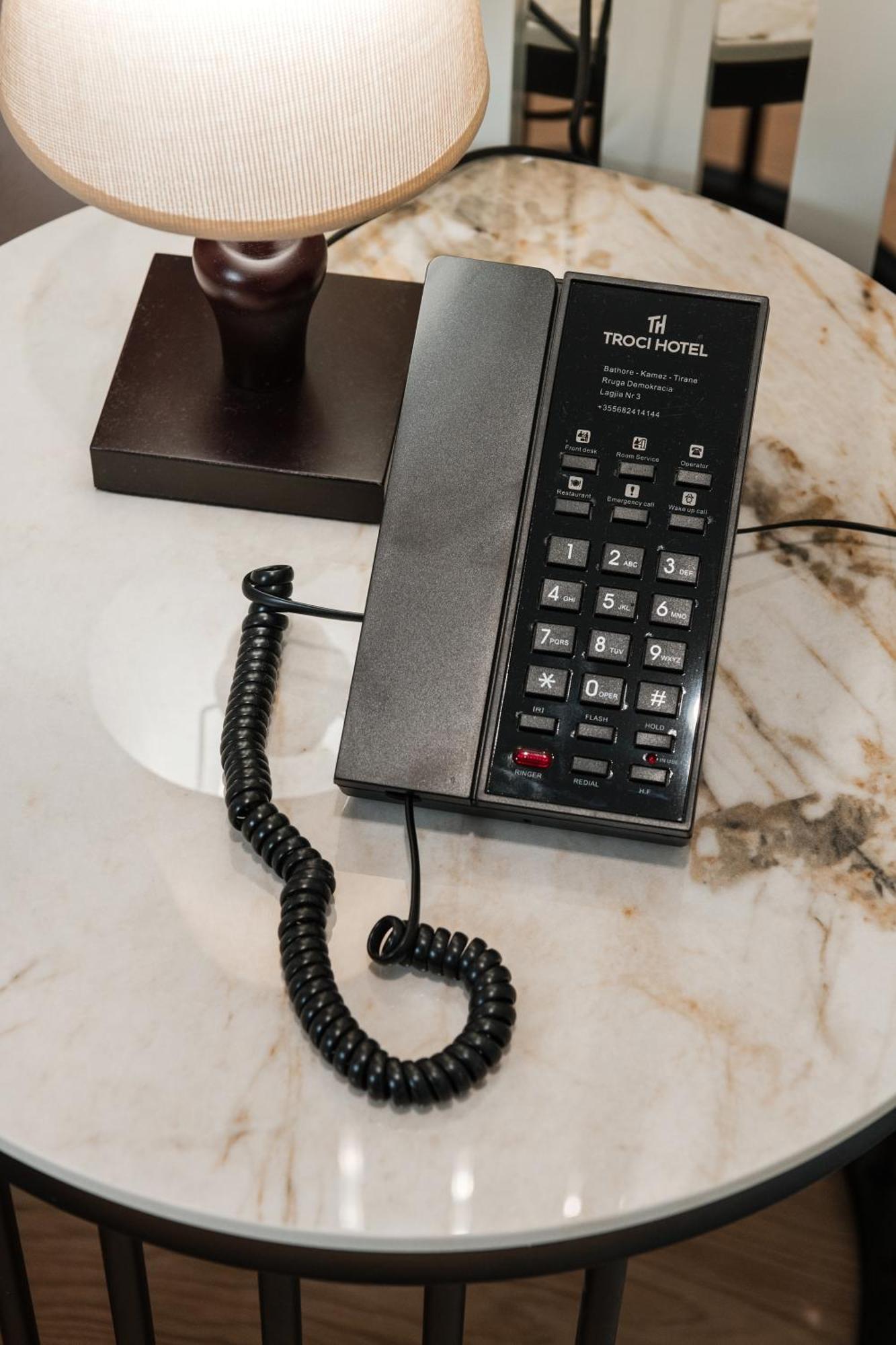 Troci Hotel Kamez エクステリア 写真