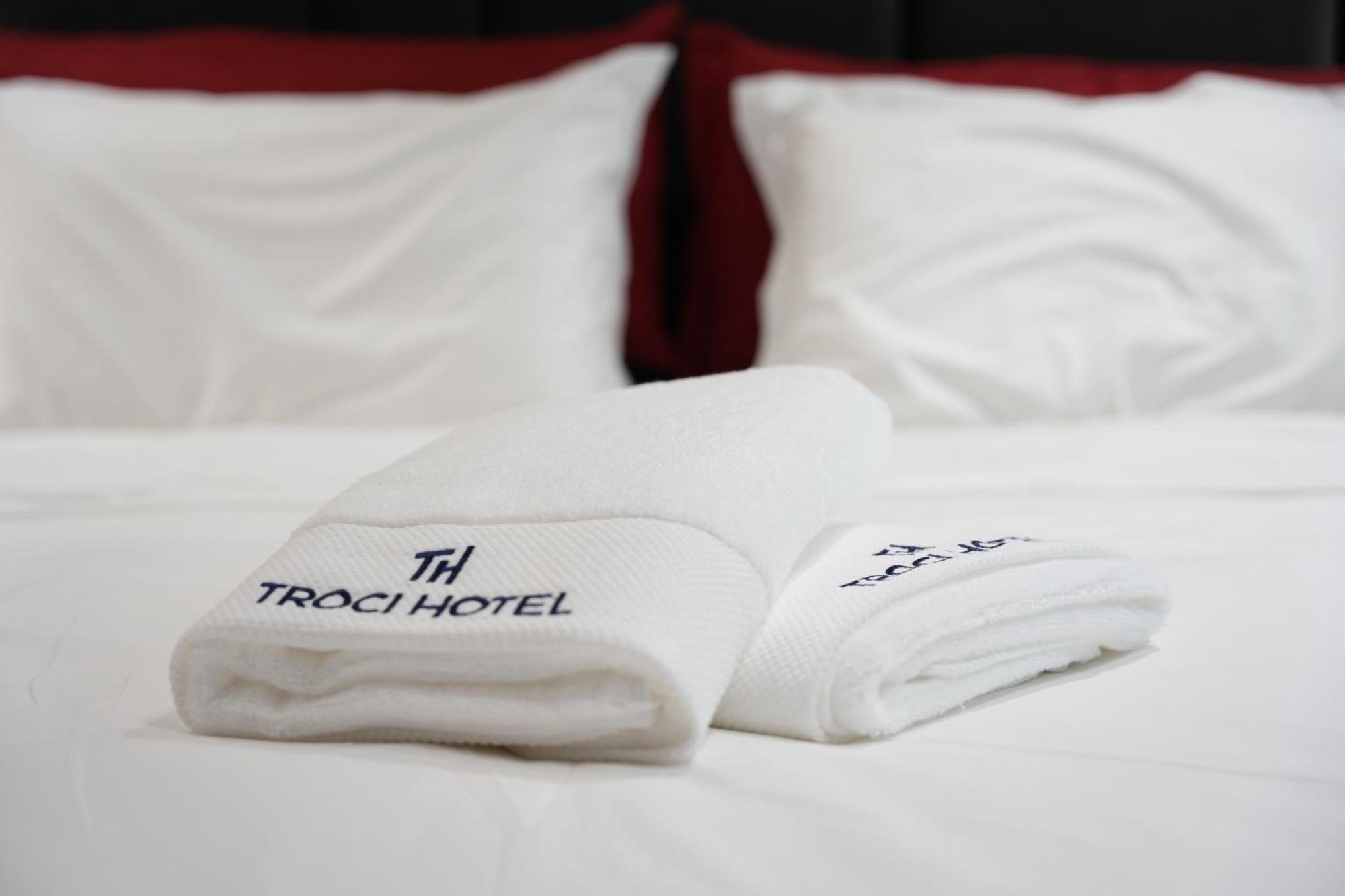 Troci Hotel Kamez エクステリア 写真