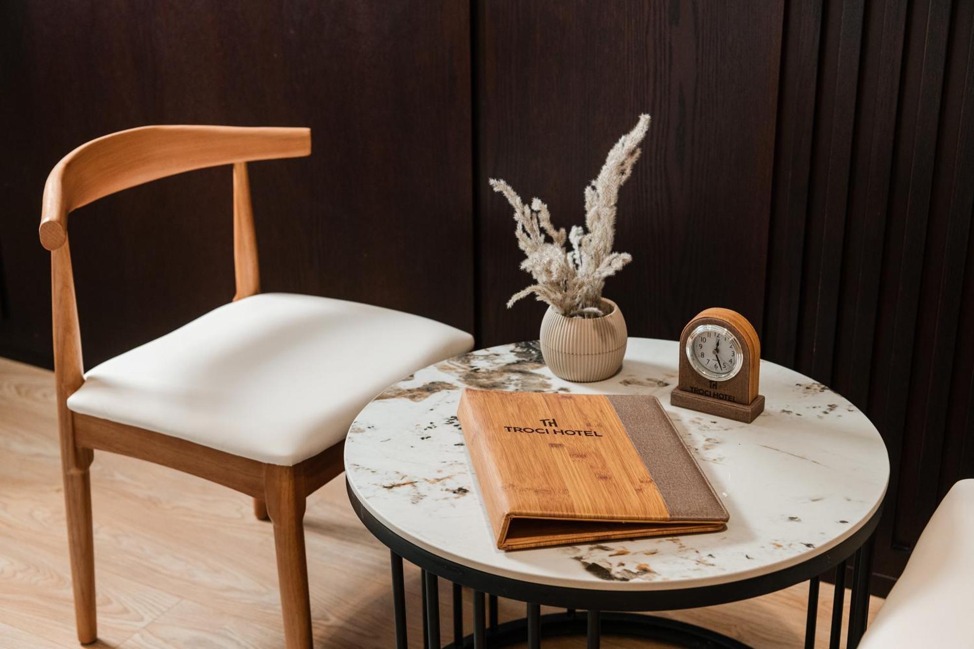 Troci Hotel Kamez エクステリア 写真