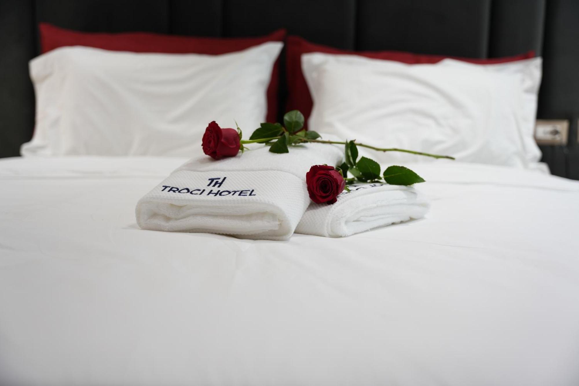 Troci Hotel Kamez エクステリア 写真