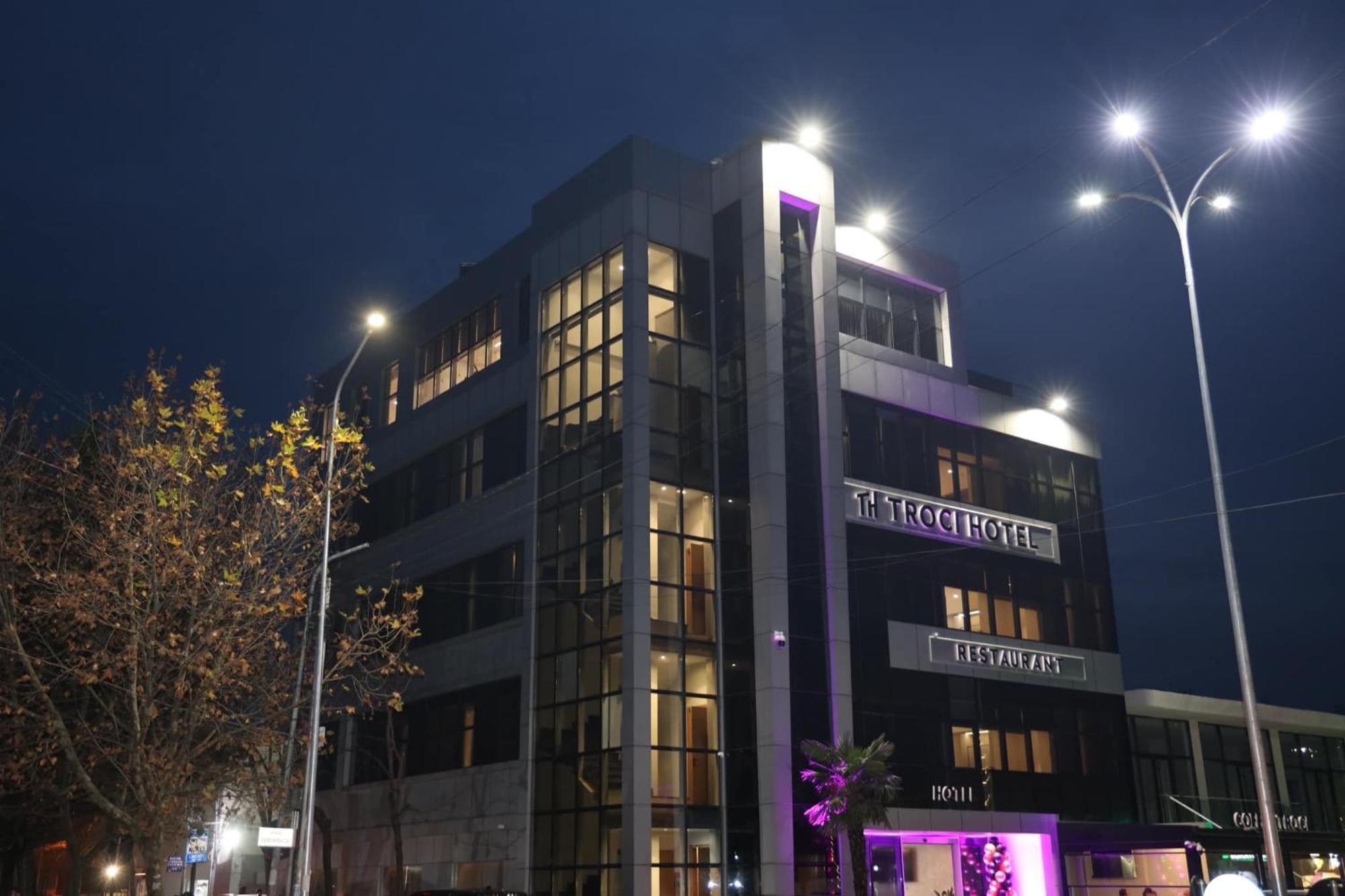 Troci Hotel Kamez エクステリア 写真